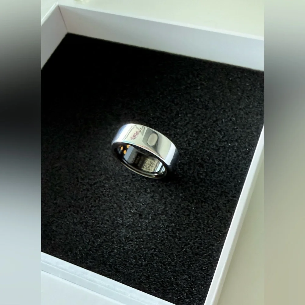 Oura Ring Gen3 in Shiny Silver | Good condition